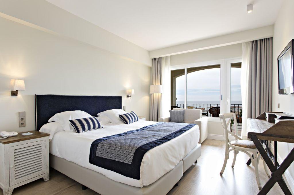 Hotel Aigua Blava Begur Bagian luar foto
