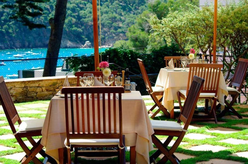 Hotel Aigua Blava Begur Bagian luar foto